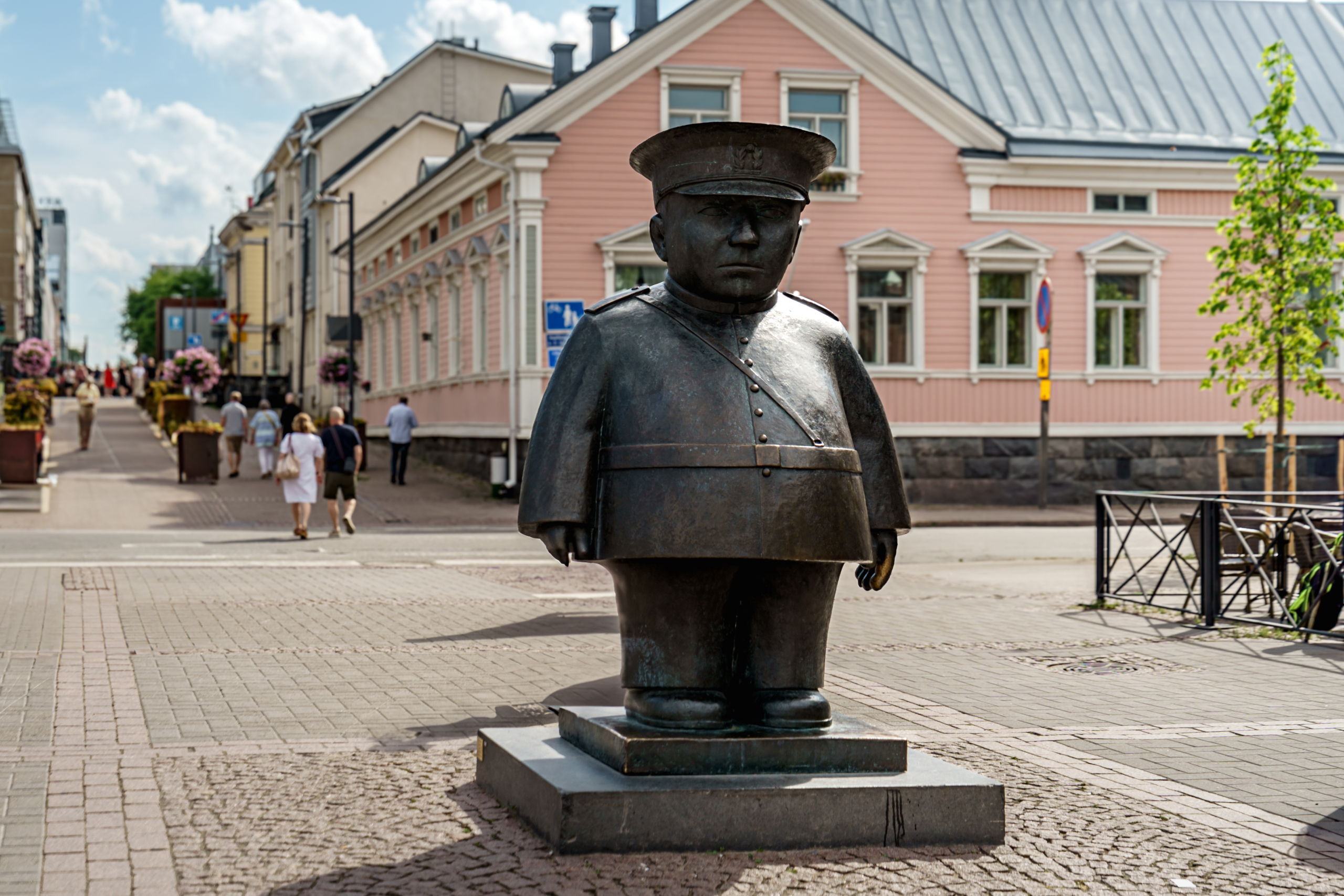 Oulu Yanet toripolliisi 1 scaled